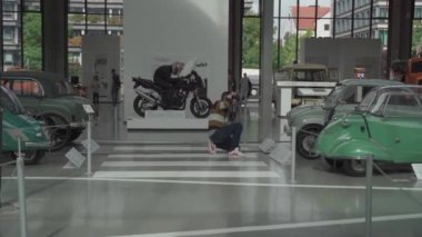 20 Kasım 2022. Münih. Almanya. Verkehrszentrum Deutsches Müzesi. Tarihte bilinen koleksiyon ve araçlar Münih taşımacılık müzesine. Müze kategorisi: Trafik ve teknoloji. 