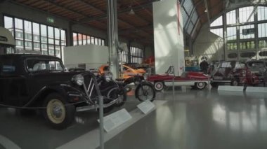 20 Kasım 2022. Münih. Almanya. Verkehrszentrum Deutsches Müzesi. Tarihte bilinen koleksiyon ve araçlar Münih taşımacılık müzesine. Müze kategorisi: Trafik ve teknoloji. 