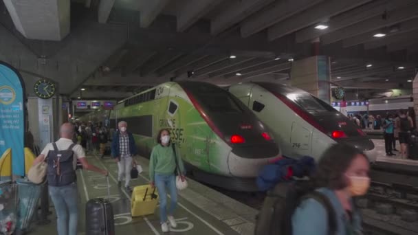 Ağustos 2021 Paris Fransa Garry Montparnasse Fransa Daki Demiryolu Terminali — Stok video
