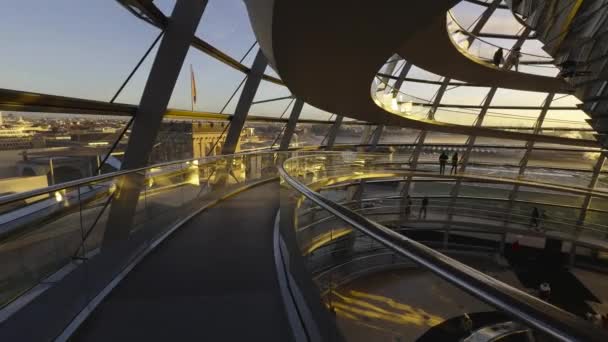 Aralık 2023 Berlin Almanya Şafakta Reichstag Cam Kubbesi Gün Batımında — Stok video