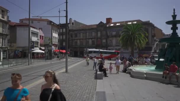 Augusti 2023 Porto Portugal Lejonfontänen Fonte Dos Leoes Lejonfontänen Porto — Stockvideo