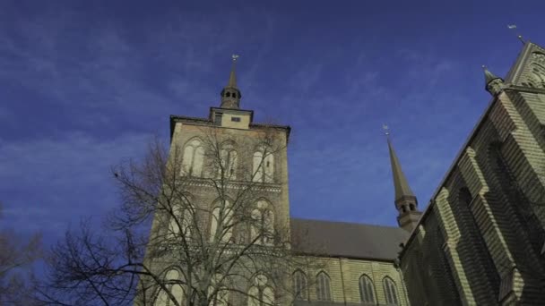 ドイツのロストック ロストッカー マリーン キルチェ ロストック セントメアリーズ教会 シュトゥルシュタットのネーヴェルスは死ぬ ハンザスティック市 ロストック メクレンブルク — ストック動画