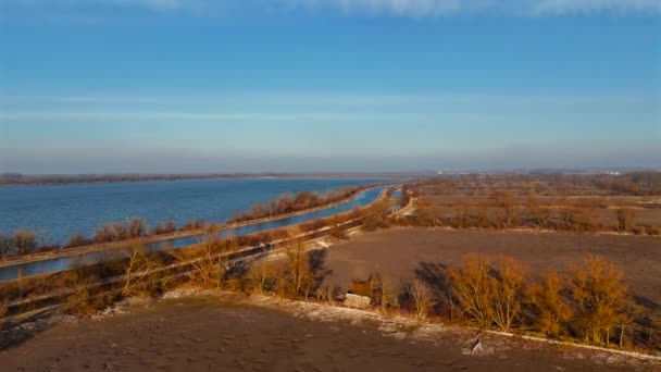 Ismaninger Speichersee Munchen Bayern Deutschland Reservoir Water Channels Spring Sunny — Stock Video