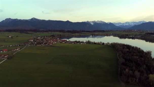 Der Riegsee Oberbayern Bei Sonnenuntergang Pemandangan Udara Danau Riegsee Dekat — Stok Video