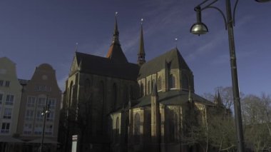 29 Aralık 2023. Rostock, Almanya. Rostocker Marienkirche. Aziz Marien-Kirche zu Rostock. St. Mary Kilisesi. Altstadt ve die kirche Hanseatic şehri Rostock Mecklenburg Batı Pomerania 