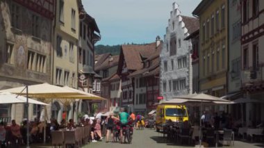 26 Temmuz 2024. Stein am Rhein, İsviçre. Stein am Rhein ist eine Kleinstadt westlich des Bodensee im Nordosten der Schweiz. İsviçre 'nin kuzeydoğusundaki Constance Gölü' nün batısında küçük bir kasaba.