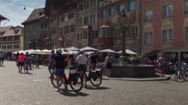 26 Temmuz 2024. Stein am Rhein, İsviçre. Stein am Rhein ist eine Kleinstadt westlich des Bodensee im Nordosten der Schweiz. İsviçre 'nin kuzeydoğusundaki Constance Gölü' nün batısında küçük bir kasaba.