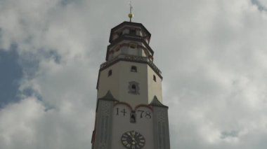 Lauingen, Almanya. Lauingen, Bavyera 'da Schimmelturm Tarihi eser. Schimmelturm Tarihi Sehenswurdigkeit Lauingen, Bayern, Deutschland 'da. Blick auf die Lauinger Altstadt. 