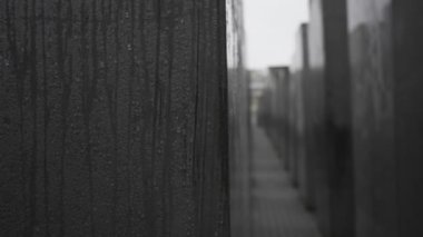 26 Aralık 2023. Berlin, Almanya. Denkmal kürk ermordeten Juden Avrupası 'nda Berlin, Deutschland' da ölür. Soykırım Anıtı. Soykırım kurbanlarının anısına. Öldürülen Avrupa Yahudileri Anıtı. 