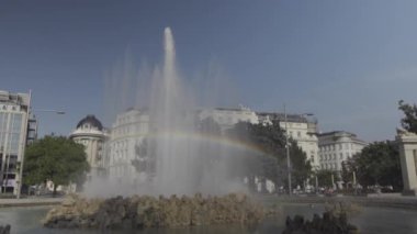 26 Ağustos 2024. Viyana, Avusturya. Schwarzenbergplatz 'da bulunan Viyana' daki Sovyet Savaş Anıtı, 2. Dünya Savaşı sırasında şehri özgürlüğüne kavuşturan Kızıl Ordu askerlerini onurlandırdı. Sovyet-Avusturya tarihini simgeliyor.. 