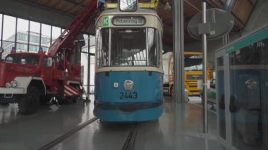 Münih. Almanya. Verkehrszentrum Deutsches Müzesi. Tarihte bilinen koleksiyon ve araçlar Münih taşımacılık müzesine. Müze kategorisi: Trafik ve teknoloji. 