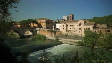 Pons Cestius (Latince: 