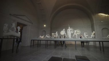14 Ocak 2024. Münih, Almanya. Innenraum Glyptothek und Ausstellungen im Inneren in Munchen am Konigsplatz, Deutschland. Munchener Glyptothek. Glyptothek Münih antik heykel koleksiyonu. 