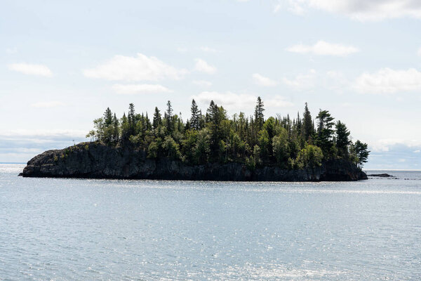 Views Water Rivers Lakes Surrounded Trees Lake Superior High Quality — Stock Photo, Image
