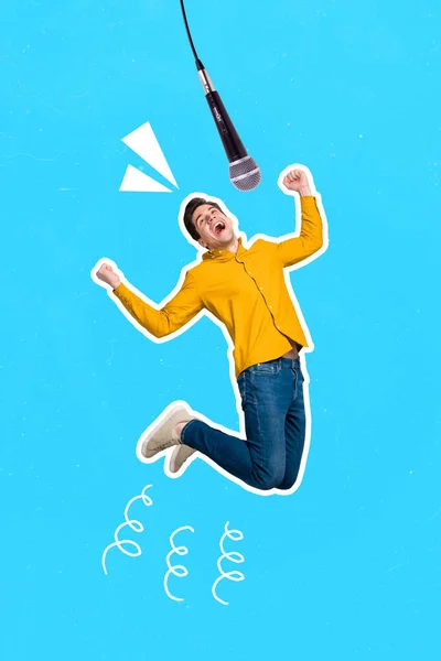 若いクレイジー興奮した正の学生男のコラージュ写真空飛ぶマイクスピーカーをジャンプ歌人気のある星を歌う明るい青の色の背景に隔離 — ストック写真