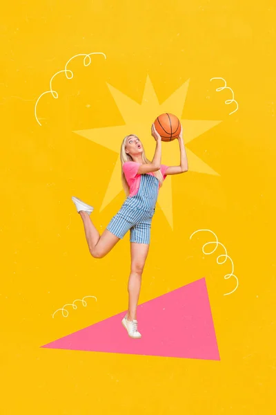 Collage Vertical Image Filles Impressionnées Bras Tenir Lancer Basket Isolé — Photo