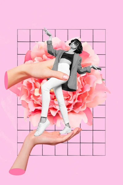 Vertikale Collage Bild Von Riesigen Armen Halten Mini Tanzendes Mädchen — Stockfoto