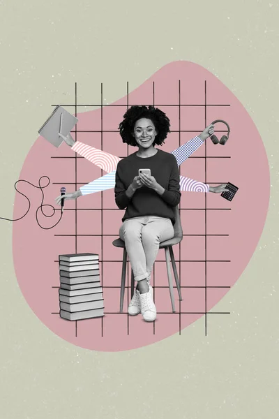 Kolase Vertikal Gadis Positif Hitam Gamma Putih Duduk Menggunakan Telepon — Stok Foto