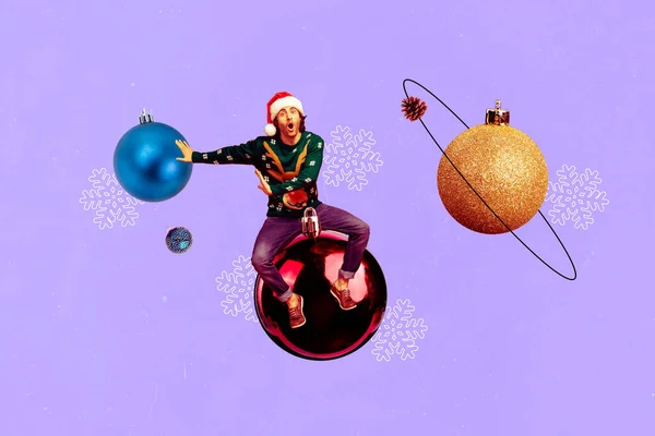 圣诞圣诞树上的大创意装饰玩具球 身穿丑陋的毛衣 穿着紫色背景的休闲装 令人惊讶 — 图库照片