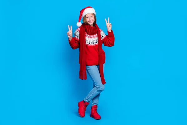 Teljes Hosszúságú Fotó Csinos Édes Iskolás Lány Viselni Piros Karácsonyi — Stock Fotó
