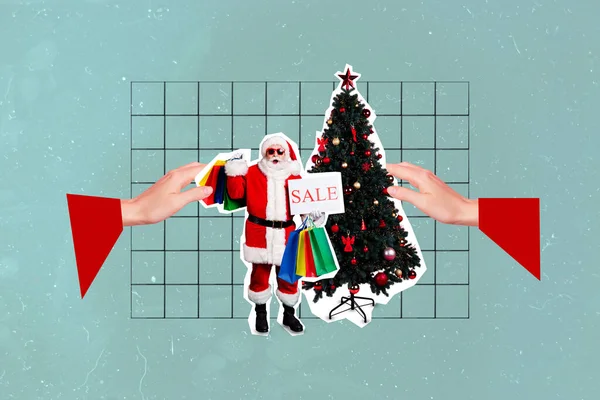 新年のクリスマスツリーを飾る保持腕の創造的なポスターコラージュサンタクラスホールドショッピングバッグ販売割引バナー — ストック写真