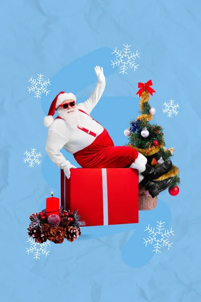 Vertikale Collage Bild Von Funky Gealterten Weihnachtsmann Sonnenbrille Sitzen Große — Stockfoto