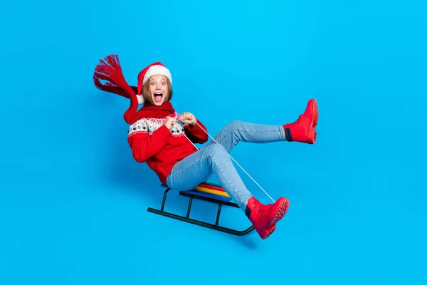 Фотографія Повної Довжини Смішної Шокованої Школярки Носить Червоний Різдвяний Прикрашений — стокове фото