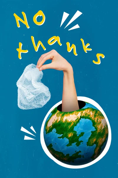 地球から手の垂直創造的なコラージュ写真イラスト青の色の背景に隔離されたビニール袋のゴミを捨てる — ストック写真