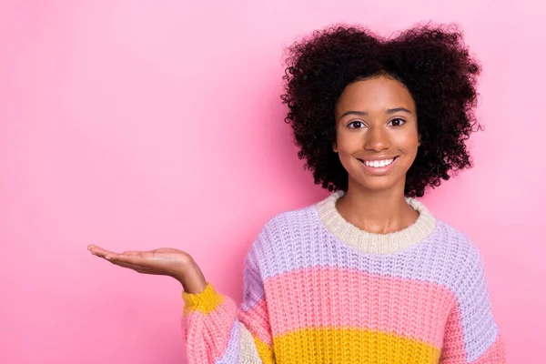 Photo Optimistic Cheerful Girl Perming Coiffure Wear Knit Sweater Show — Stock Photo, Image