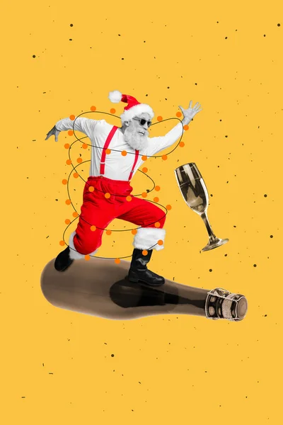 独家杂志图片素描形象时髦滑稽爷爷缠结的圣诞彩灯享受香槟酒隔离的绘画背景 — 图库照片