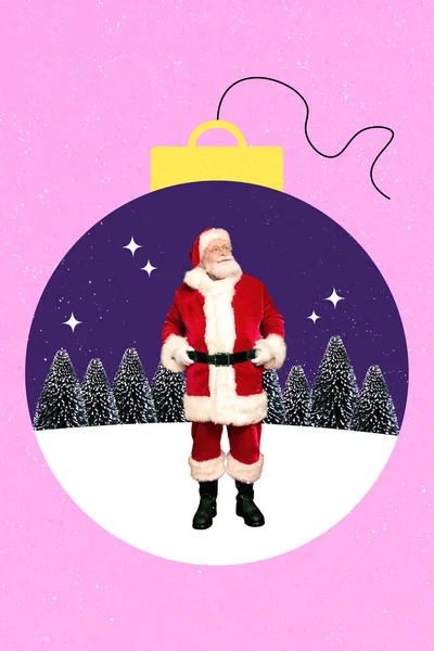Вертикальне Колажне Зображення Казкового Санта Клауса Всередині Розфарбованого Сніжного Лісового — стокове фото