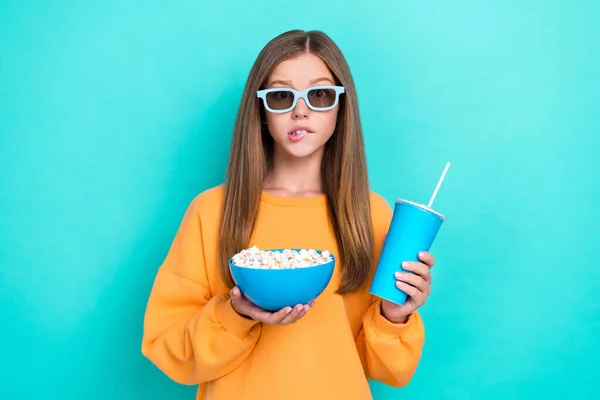 Fénykép Aranyos Tinédzser Lány Barna Hosszú Haj Tart Popcorn Ital — Stock Fotó
