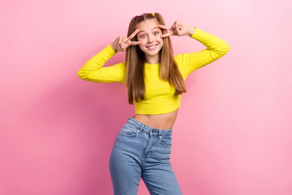 Photo Adorable Excited Schoolgirl Wear Yellow Crop Top Showing Two — Stock Photo, Image