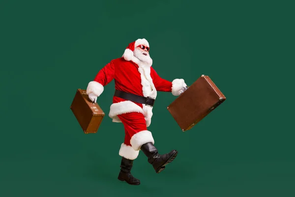 Ganzer Länge Profilseite Foto Von Weißen Grauen Haaren Bärtige Weihnachtsmann — Stockfoto