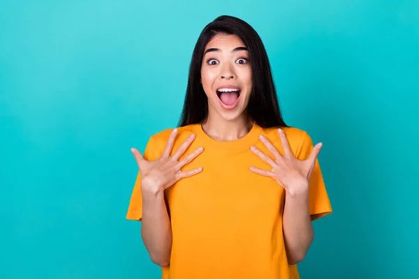 Foto Hooray Millennial Lady Hands Chest Wear Naranja Camiseta Aislada —  Fotos de Stock
