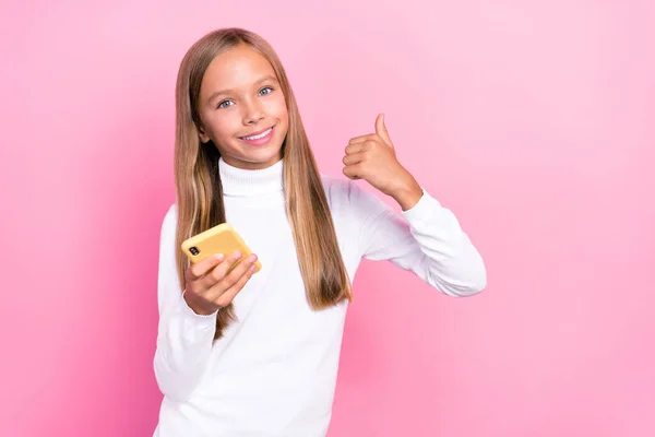 Photo Cheerful Girl Schoolgirl Wear Trendy Pullover Hand Empty Space — Stock Photo, Image