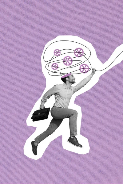 大写字母摄影概念商人带着公文包思维荒谬的头饰跑步者想想用紫色背景隔离的自动化工厂 — 图库照片