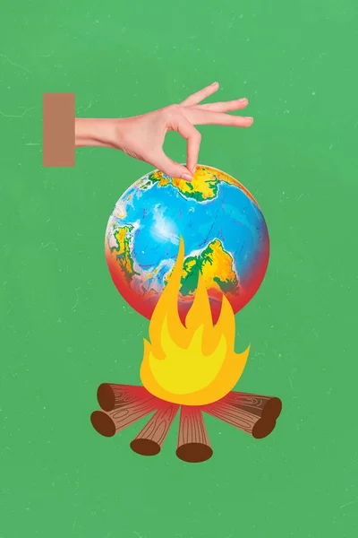 Imagem Colagem Vertical Dedos Braço Humano Segurar Planeta Terra Miniatura — Fotografia de Stock