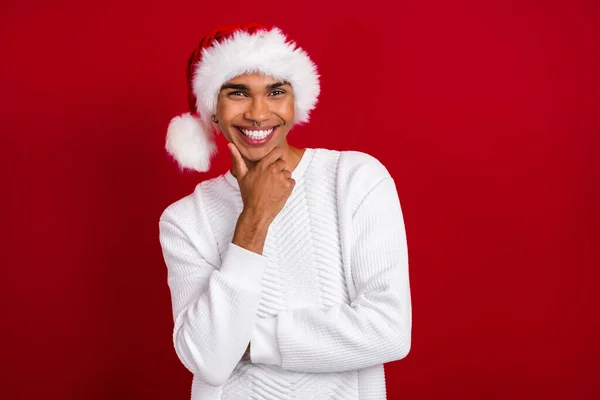 Foto Porträt Von Jungen Funky Zahm Strahlendes Lächeln Weihnachtsmann Kerl — Stockfoto