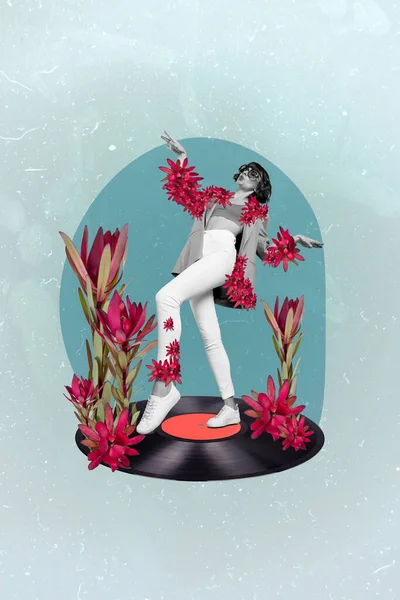 Collage Vertical Image Fille Insouciante Excitée Effet Blanc Noir Dansant — Photo