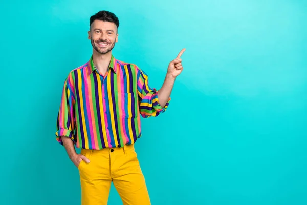 Photo Cheerful Handsome Man Brunet Hair Dressed Striped Shirt Indicating — Stock Photo, Image