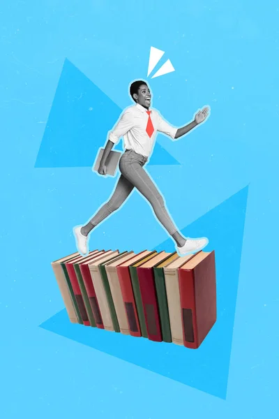Креативная Фотография Коллаж Плакат Искусства Открытки Молодой Человек Собирается Библиотека — стоковое фото