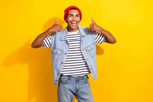 Photo Optimistic Glad Man Wear Denim Clothes Hands Thumbs Cool — Stock Photo, Image