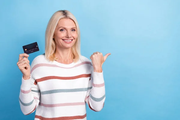Photo Adorable Sweet Lady Wear Striped Pullover Rising Credit Card — Stockfoto