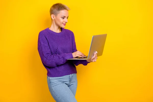 Portrait Smart Gorgeous Lady Office Manager Use Modern Device Online — Zdjęcie stockowe