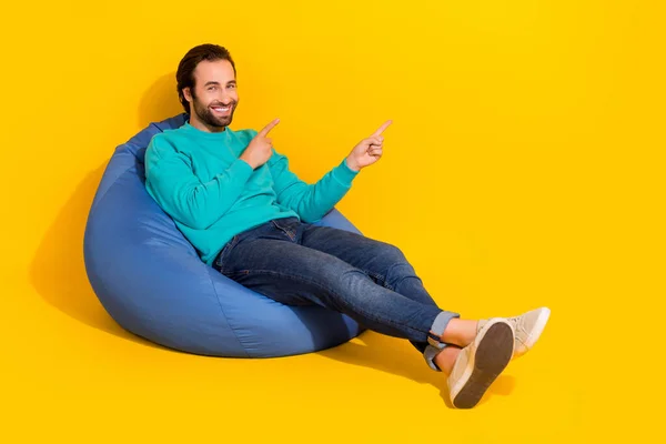 Full Length Photo Pretty Cheerful Guy Dressed Teal Outfit Sitting — Stok fotoğraf