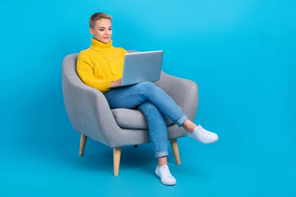 Full Length Photo Businesswoman Sit Armchair Yellow Knit Pullover Find —  Fotos de Stock