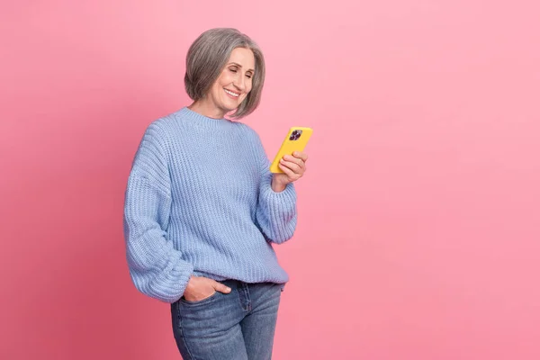 Photo Cheerful Smiling Optimistic Lady Wear Blue Knitted Jumper Put — Stock Photo, Image