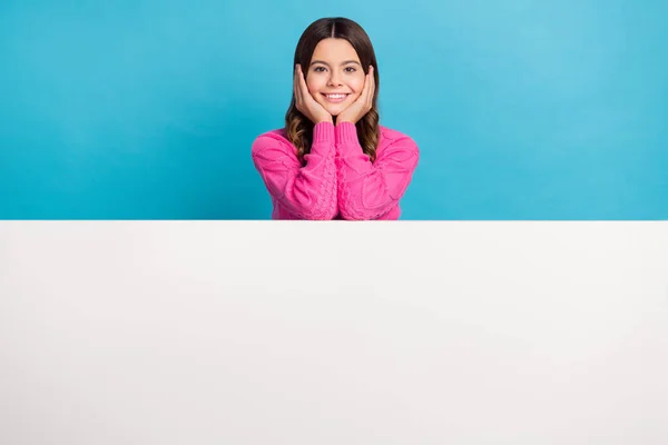 Photo Positive Pretty Girl Dressed Knit Pullover Hands Arms Cheeks — Stock Photo, Image