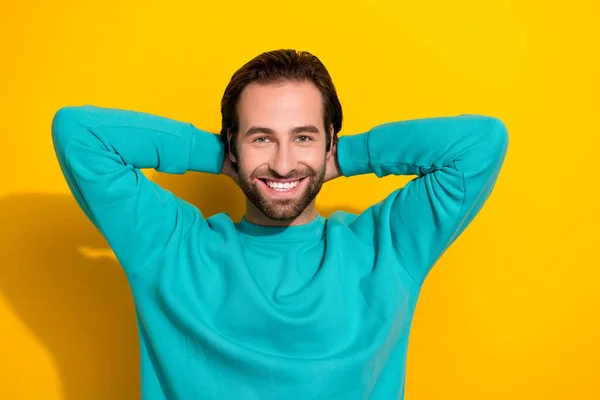 Photo Young Satisfied Funny Man Chilling Good Mood Nap Hands — Stockfoto